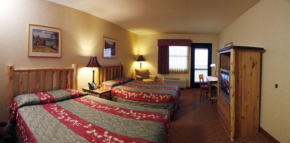 Kewadin St. Ignace Hotel Evergreen Shores Dış mekan fotoğraf